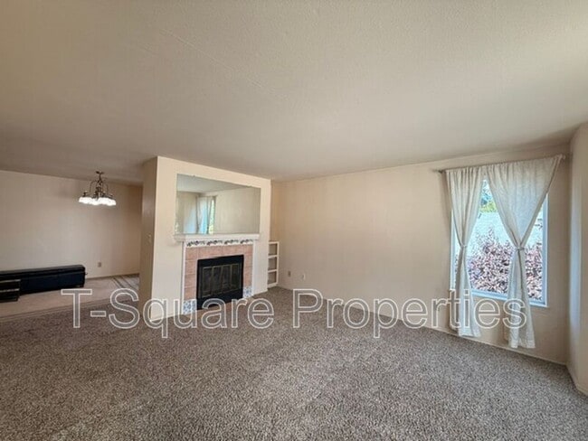 Photo - 2152 N 112th St Unidad #409