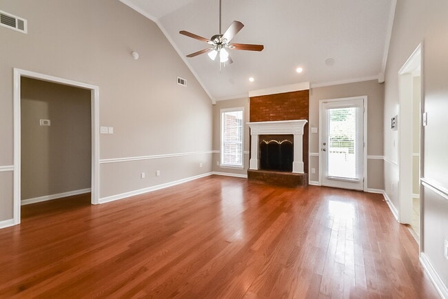 Photo - 4401 Okeechobee Dr