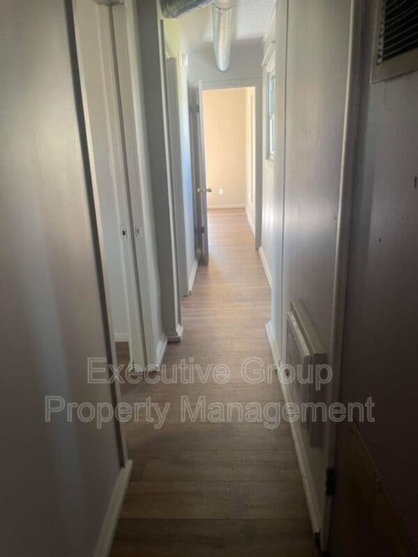 Photo - 209 Red Hill Rd