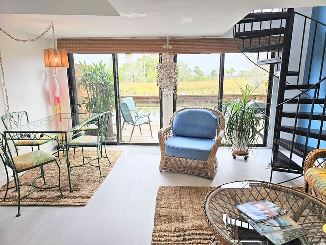 Photo - Furnished Waterfront Bungalow with Pool Ac...