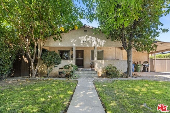 Building Photo - 5723 Stansbury Ave