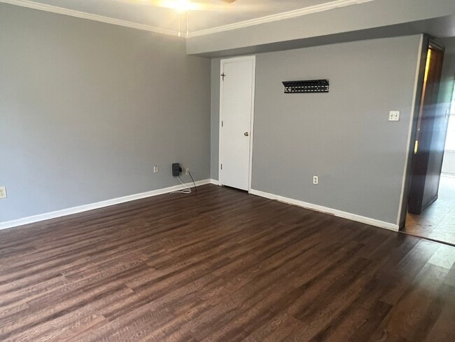 Sala de estar - 3208 Crestwood Dr Unidad A