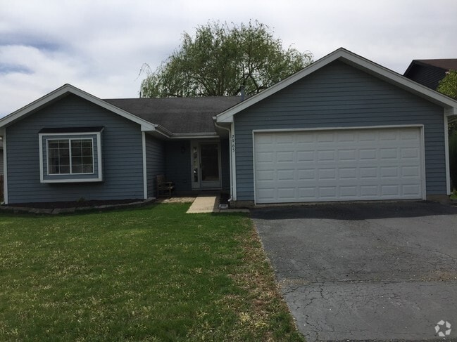 Building Photo - 2965 Middlebury Ct W Rental
