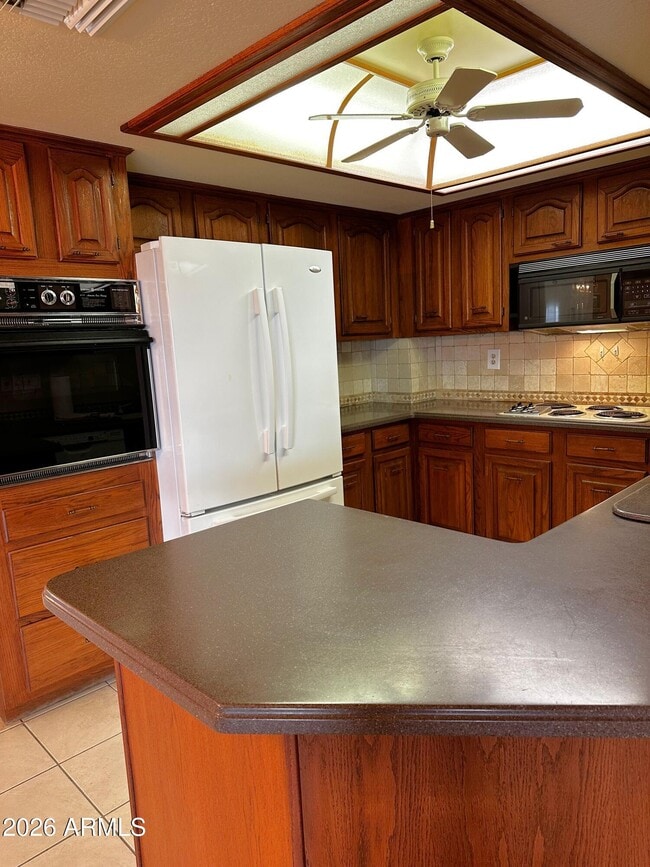 Building Photo - 17404 N 99th Ave Unit 334
