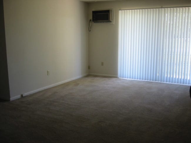 Photo - Waverly Apartments