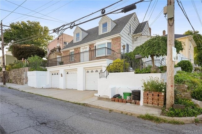 Photo - 155 Grand St Unit 2