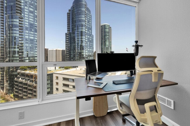 Photo - 388 Beale St Unit FL14-ID1009995P