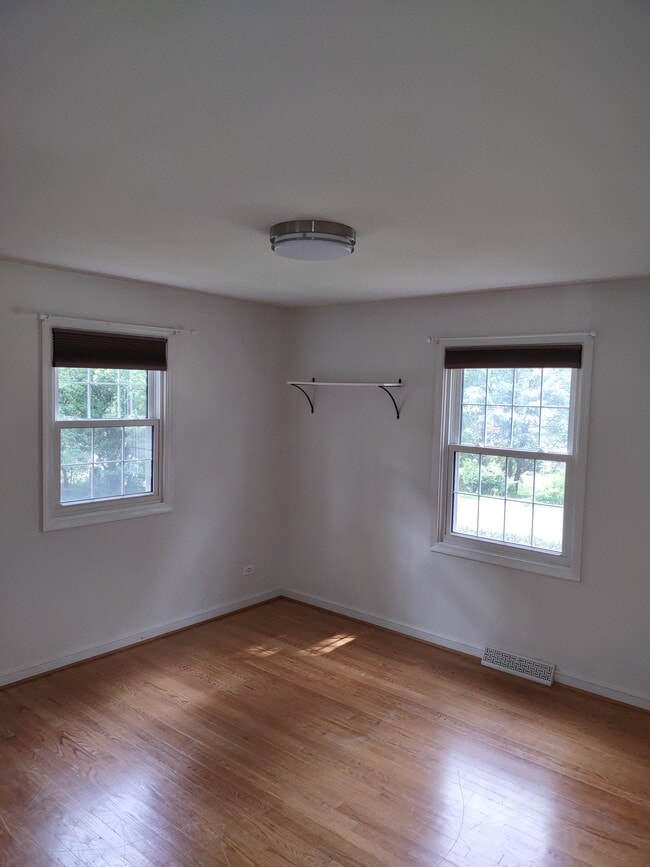 Photo - 604 Shamrock Rd