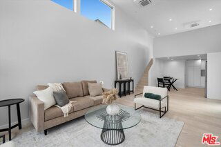 Photo - 541 Rose Ave