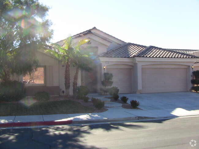 Building Photo - 2105 Arpeggio Ave Rental