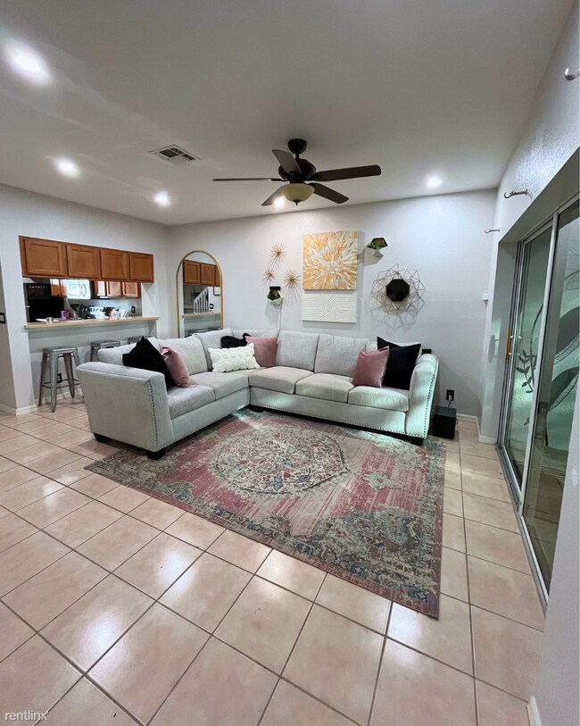 2 br, 2.5 bath Townhome - 8243 Pacific Bea... - 2 br, 2.5 bath Townhome - 8243 Pacific Bea...