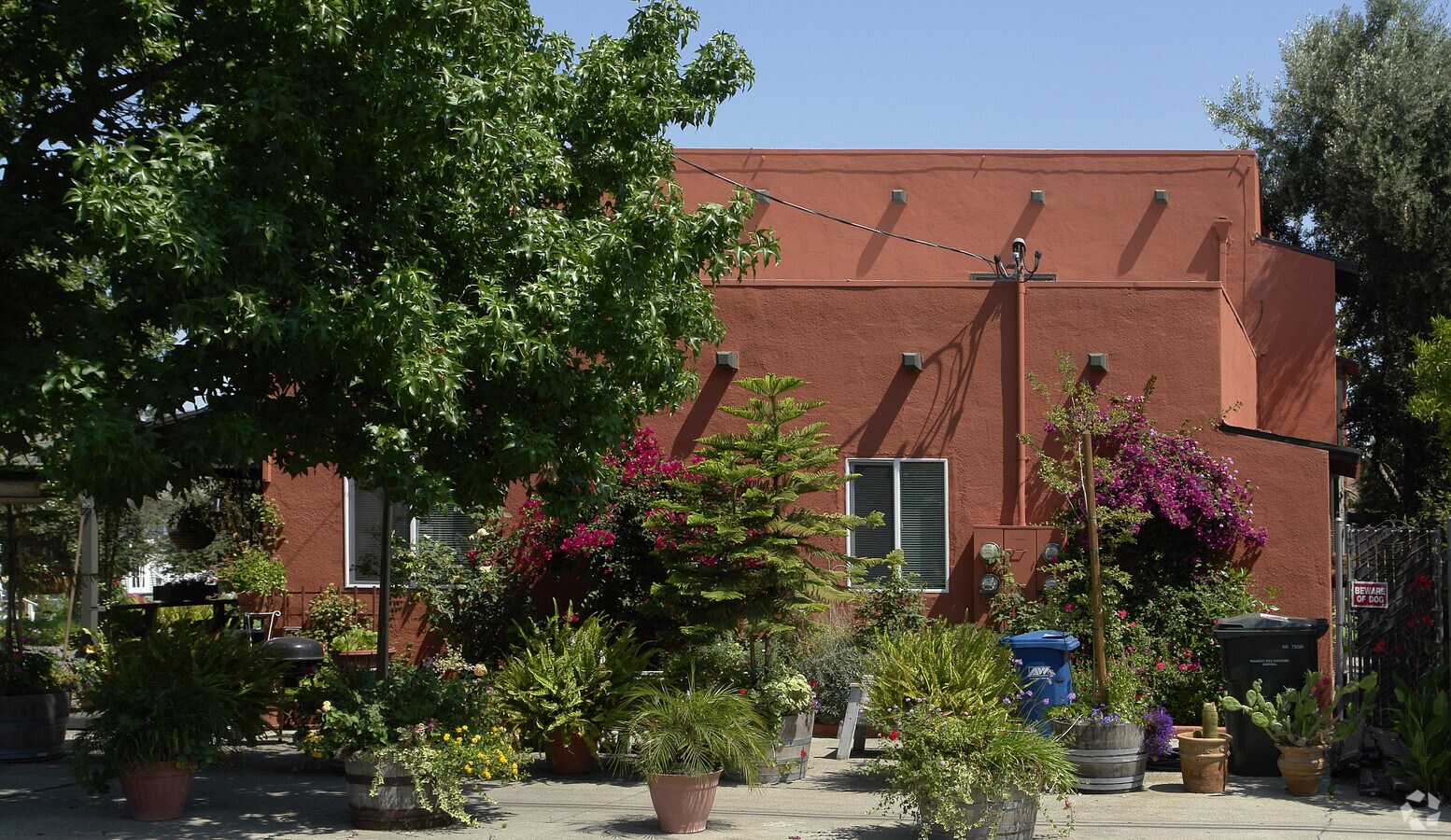 Photo - 509-515 C St