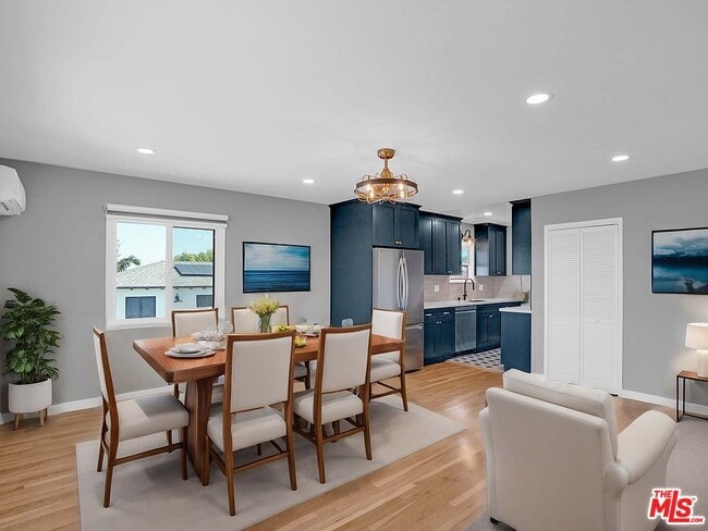 Building Photo - 2517 Curtis Ave Unit C