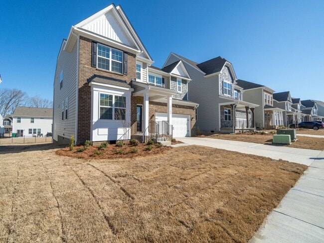 Photo - Beautiful Almost New Home with 5 Bedroom &...