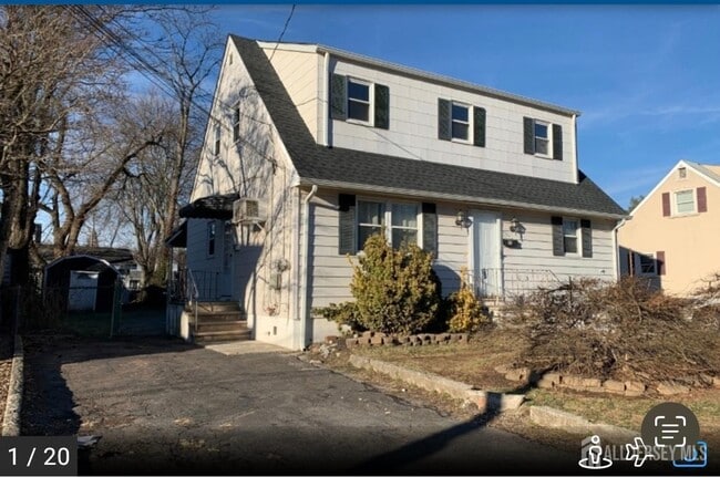 Building Photo - 813 Lincoln Ave Unit 2