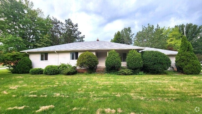 Building Photo - 6645 Solon Blvd Rental