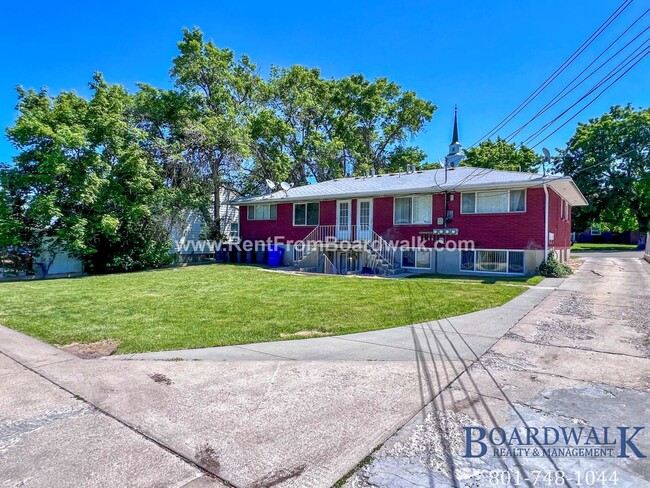 Photo - 197 N Pinehurst Ave