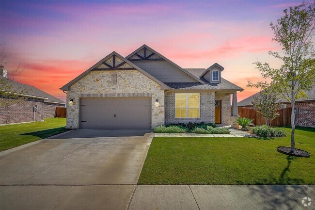 Building Photo - Charming 4 bed, 2 bath Home in Weatherford!