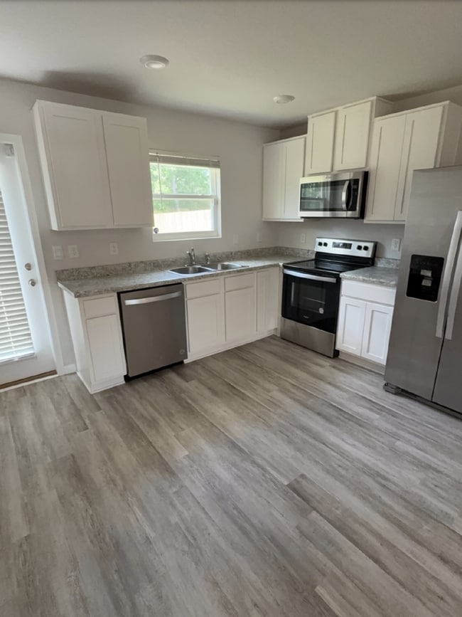 Photo - Charming 2-Bed Home in Cantonment - Cozy Retreat!