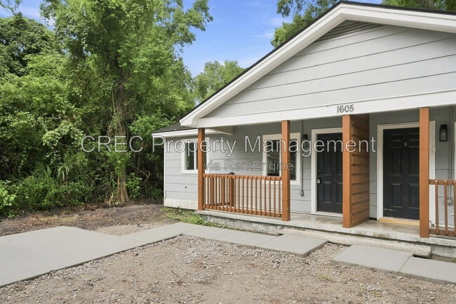 Photo - 1605 Pineview Rd
