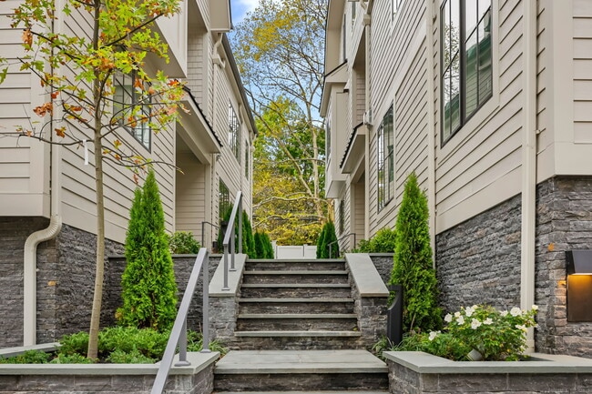 Photo - 191 Field Point Rd