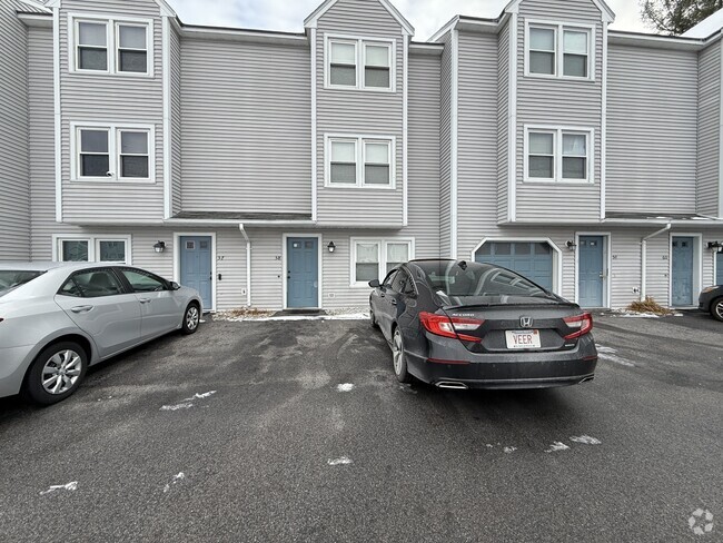 Building Photo - 1431 Pawtucket Blvd Rental