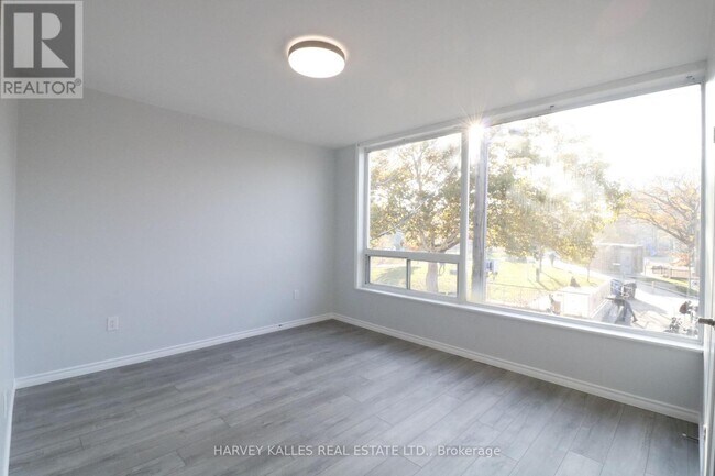 Photo - 199 Augusta Ave