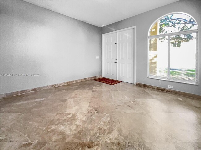 Photo - 1736 NE 9th Dr