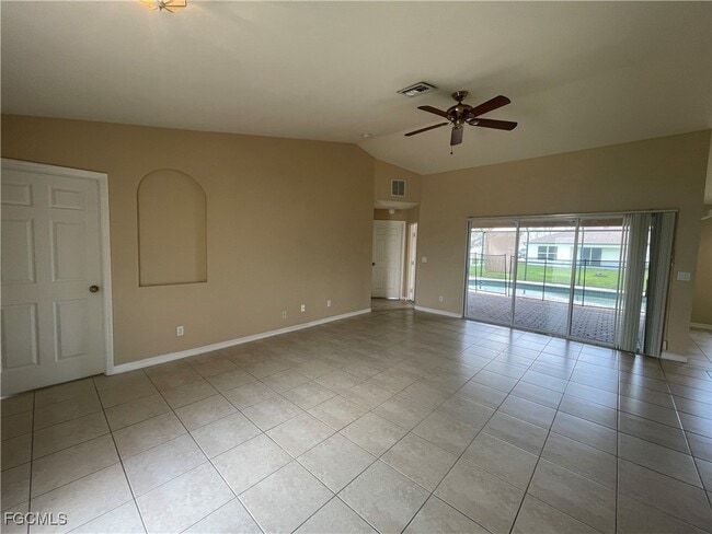 Photo - 630 SW 28th Terrace