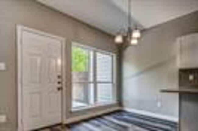 Photo - 3258 Wexford Dr