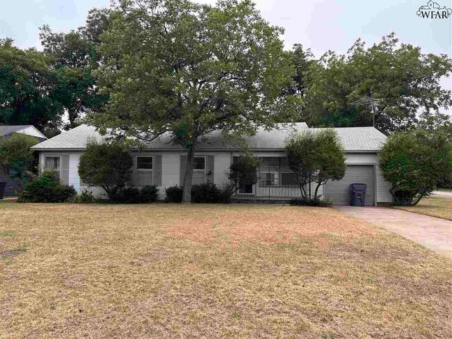 Building Photo - 3400 Barrett Pl