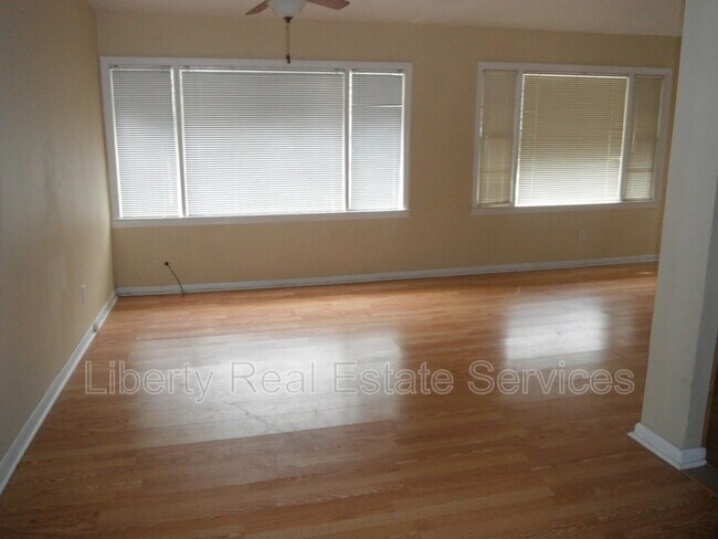 Photo - 503 Stewart Dr