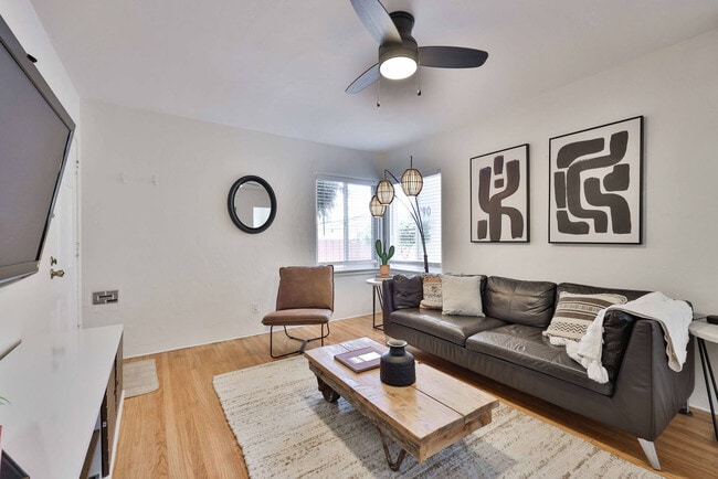 Photo - 4788 W Mountain View Dr Unidad ID1281022P