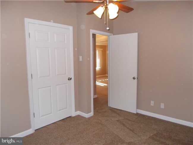 Photo - 660 Windsor Ave