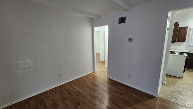Building Photo - 706/708 E Division St. Unit 708 Rental