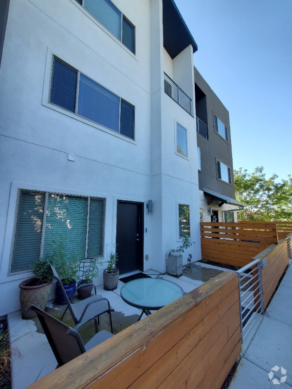 Building Photo - 2183 525 W Rental
