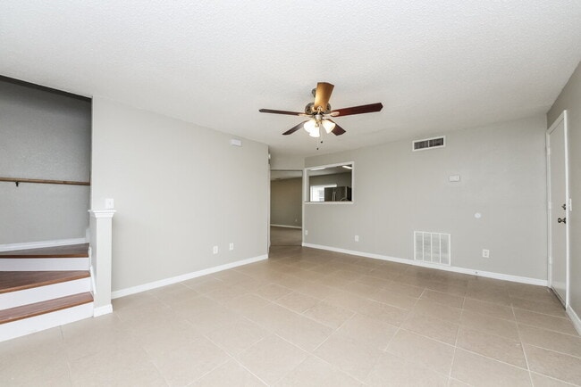 Photo - 9801 Red Clover Ave