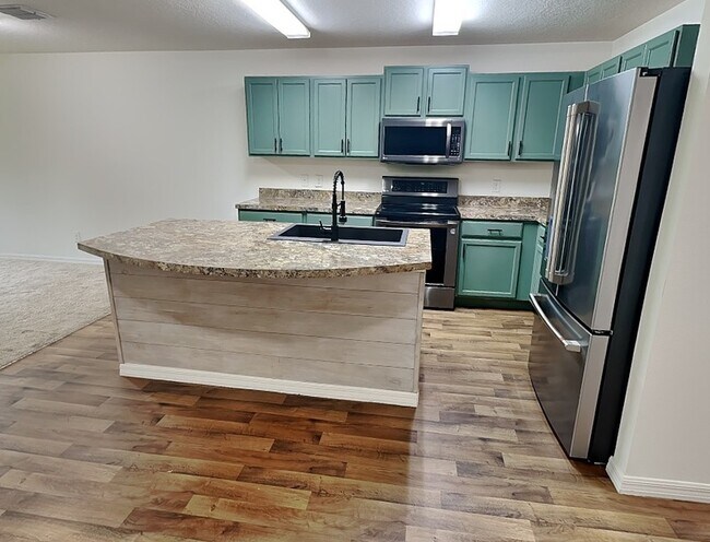 Photo - 5584 Maggiore Blvd