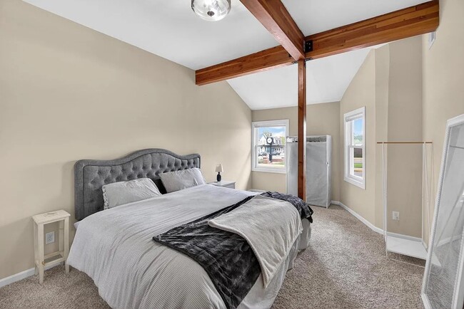 100 Main St Unit 105
