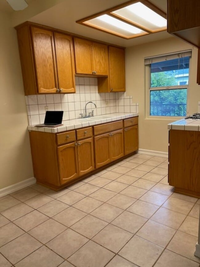 Photo - 1 bed 1 bath in Fullerton Unit 1316 1/2 W Valencia Drive (LEASE ONLY)