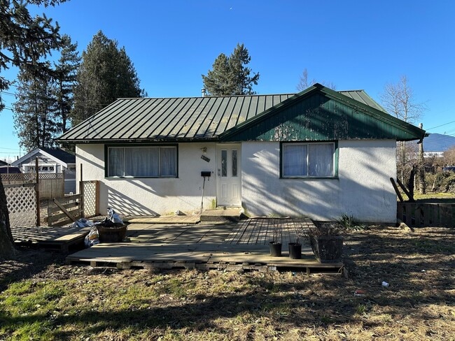 Building Photo - 8859 Nowell St