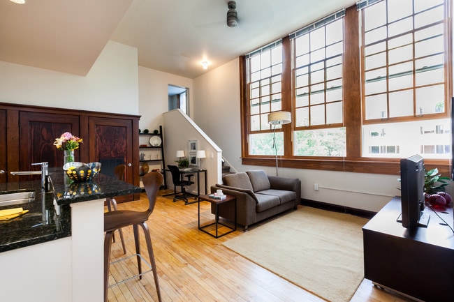 Longfellow Lofts