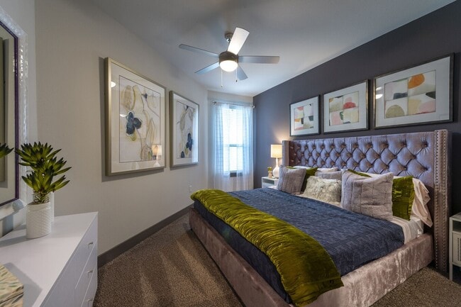 Photo - 1st Month FREE – Limited-Time Leasing Spec... Unit 22H1