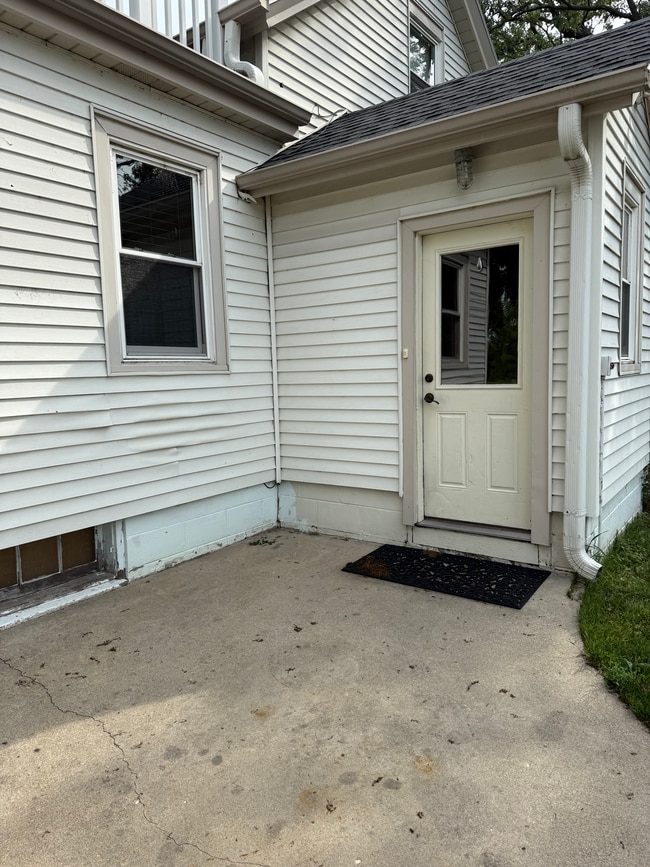 Photo - 3400 N Sawyer Rd
