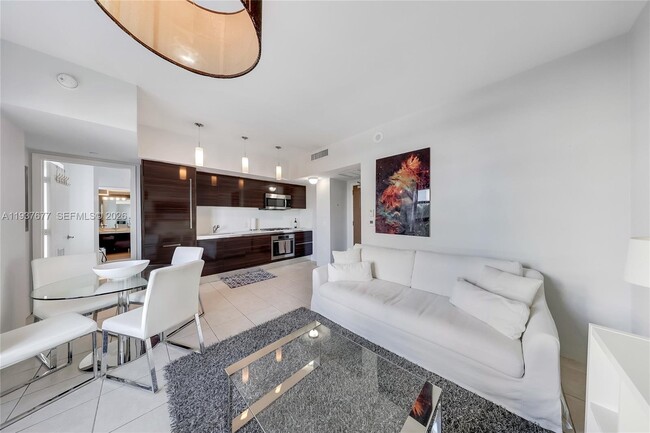 Photo - 3739 Collins Ave Unit N-306