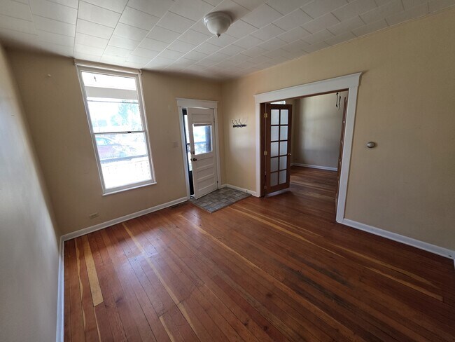 Photo - 228 E 2nd St