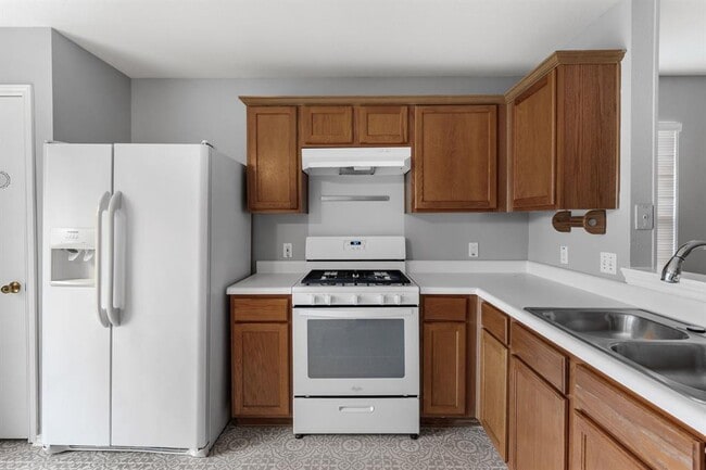 Photo - 184 Atlantis