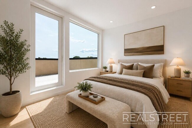 Photo - 2 Bed/ 2 Bath Penthouse Private roof deck Unit 4F