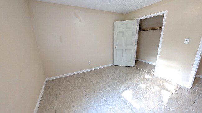 Photo - 1007 Winton Ave Unit A