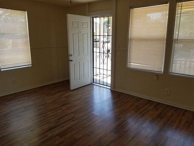 120 Roosevelt Cir